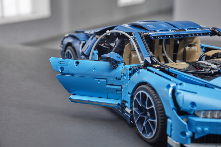 LEGO® Technic 42083 Bugatti Chiron_1816739682