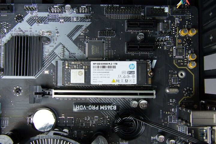 HAL3000 Mega Gamer Pro XT, černá_899625185