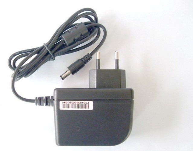 Wattac síťový adaptér 18W, černá_903692588
