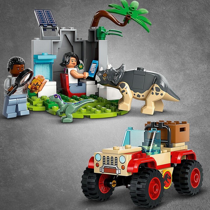 LEGO® Jurassic World 76963 Záchranářské středisko pro dinosauří mláďata_1611027024