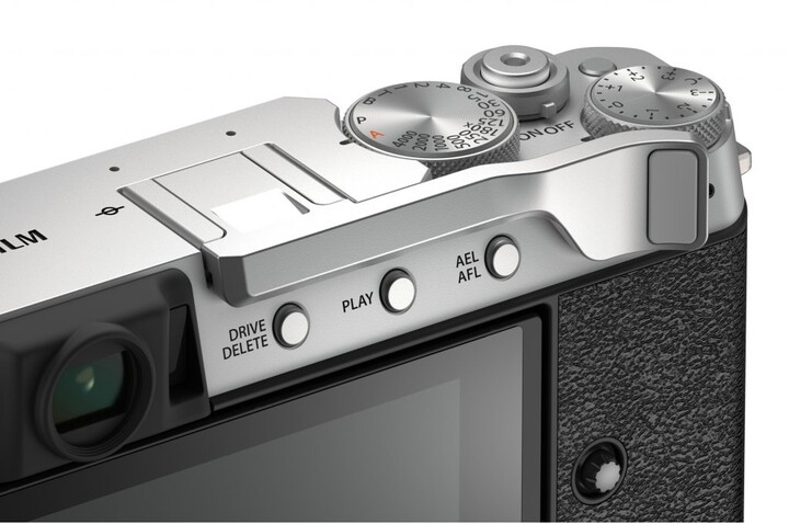 Fujifilm X-E4 + ACC Kit, stříbrná_577366810