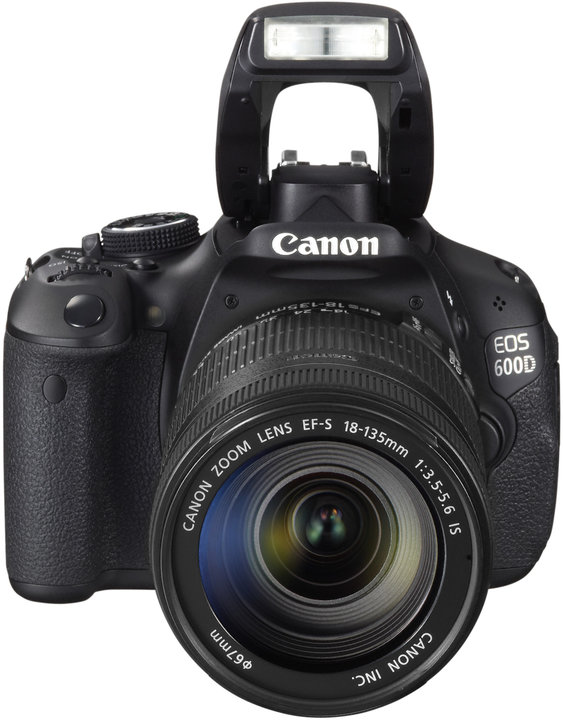 Canon EOS 600D + objektiv EF-S 18-135 IS_135602715