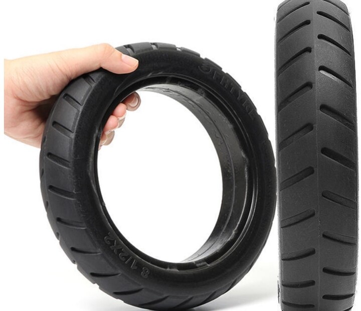 RhinoTech Bezdušová pneumatika plná pro Scooter 8.5x2, černá_1666003611