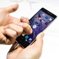 IFA 2015: Se špičkovými mobily se roztrhl pytel. A dokážou nahradit i počítač