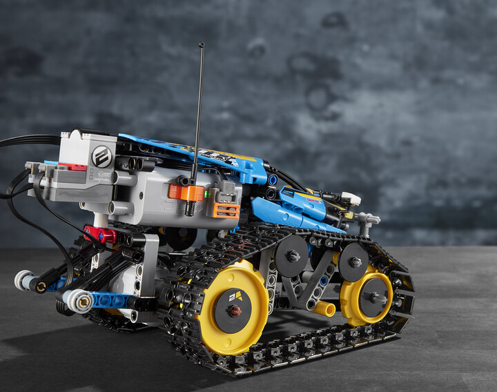 LEGO® Technic 42095 Kaskadérské závodní auto na dálkové ovládání_1285591827