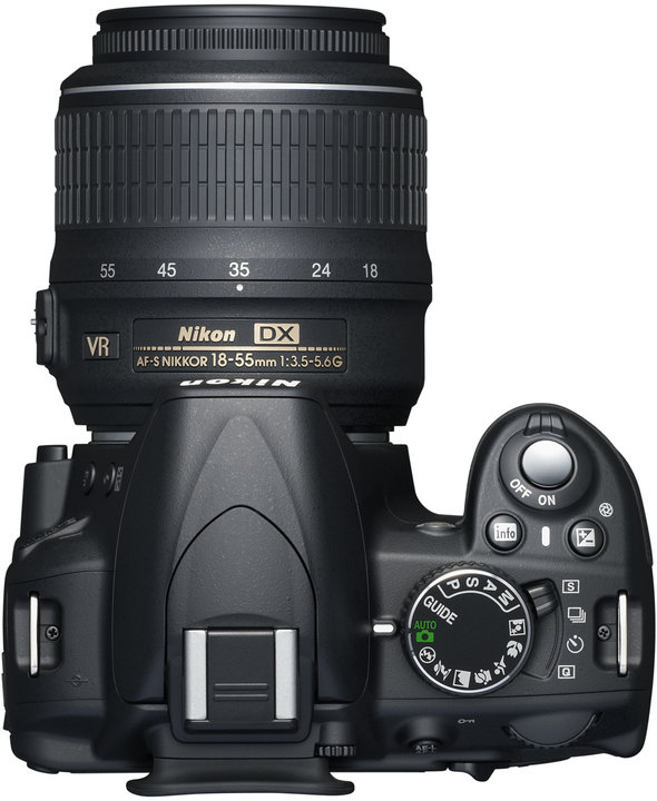 Nikon D3100 + 18-105 AF-S DX VR_149324292