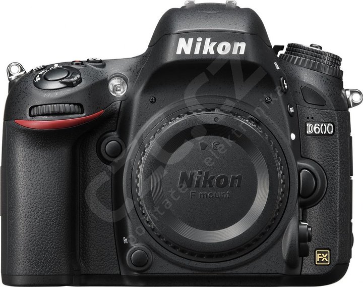 Nikon D600, tělo_1586629918