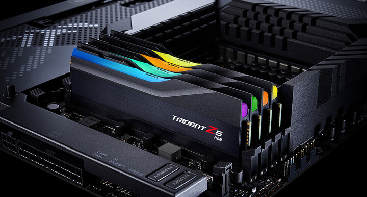 G.Skill Trident Z5 RGB 64GB (2x32GB) DDR5 6400 CL32, černá_1229298320