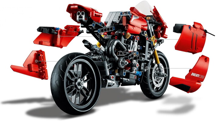 Extra výhodný balíček LEGO® Technic - Motorky - Ducati 42107 a BMW 42130_612516951
