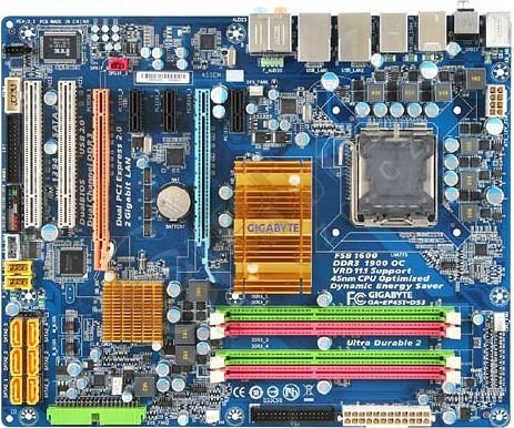Gigabyte GA-EP45T-DS3 - Intel P45_561539968